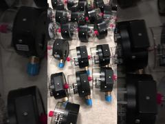 Manomètre à contact électrique 6 pouces / 150 mm, plage 0-1 MPa, classe de précision 1,6, contact 380 V 10 VA