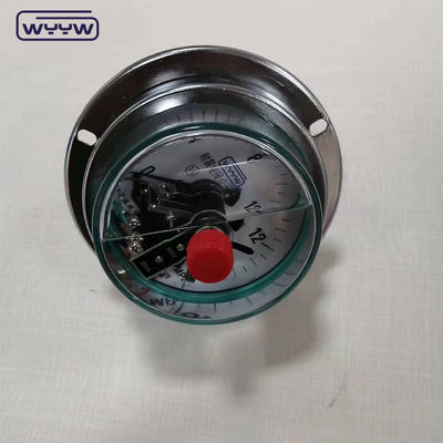 L'appareil est équipé d'un dispositif de mesure de la pression en acier inoxydable, rempli de silicone, et d'une connexion de fond de 100 mm.