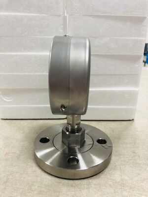 Black Steel Case Industrial Pressure Sensor Designed For Temperature Range Minus 40 To 140 Degrees Fahrenheit Pressure Sensing Solution